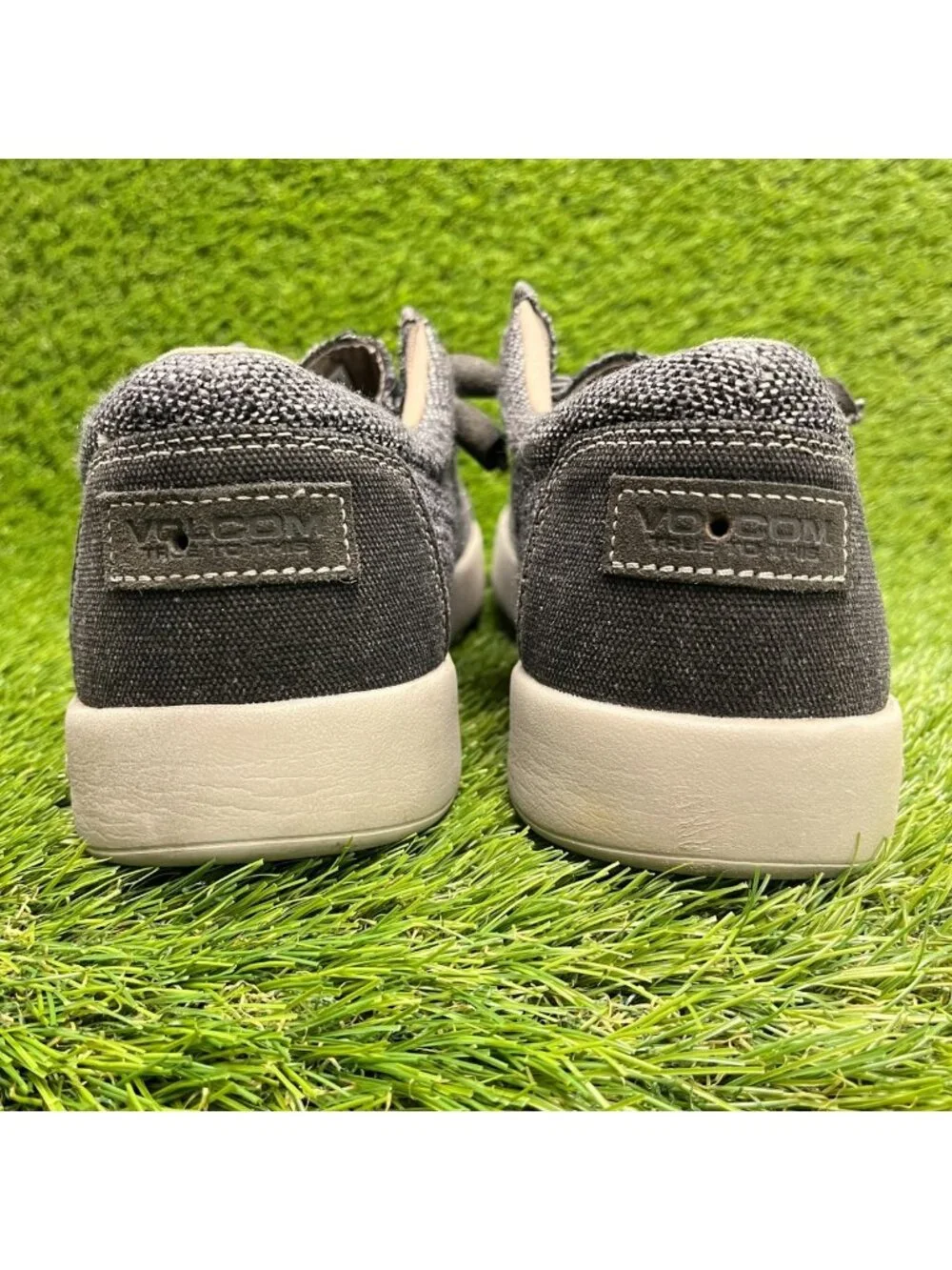 Volcom Chill Mens Size 9.5E Gray Black Composite Toe Slip On Safety Work Shoes